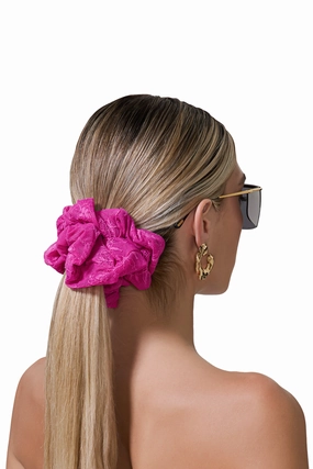 AFRM Oversized Lace Scrunchie - Cosmo Pink